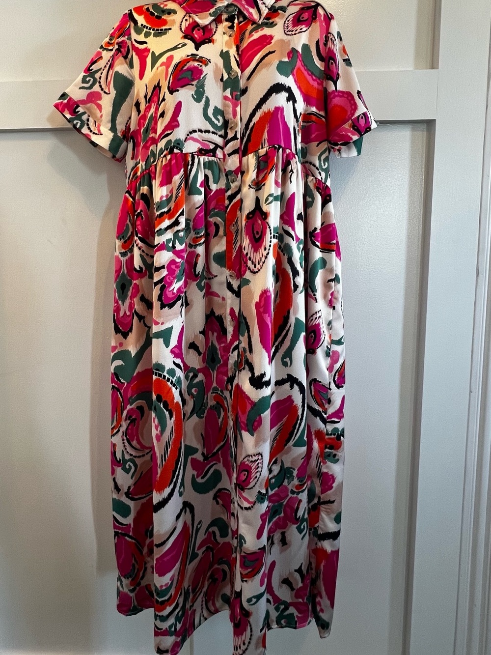 Light Pink/Peach Floral Print Oversized Button-Front Dress in Pink & Green